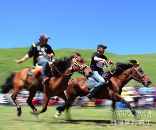 和静县巩乃斯举办首届“山花节”