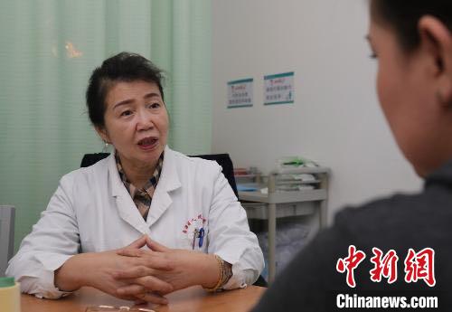 玛依努尔·尼牙孜：15年走乡串户呵护新疆基层女性健康